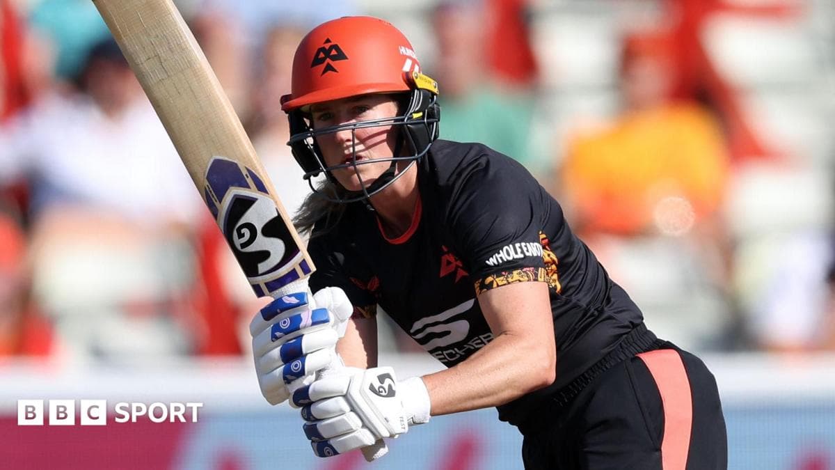 Perry fifty takes Phoenix to victory over MI London