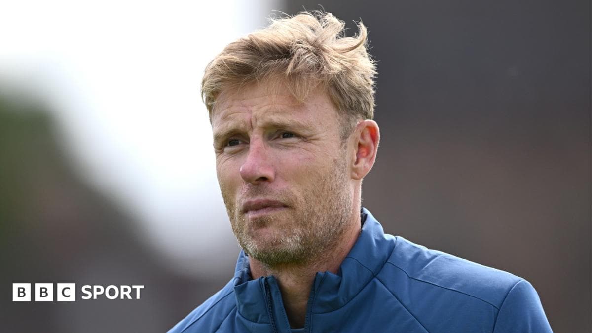 Flintoff leaves England Lions head coach role