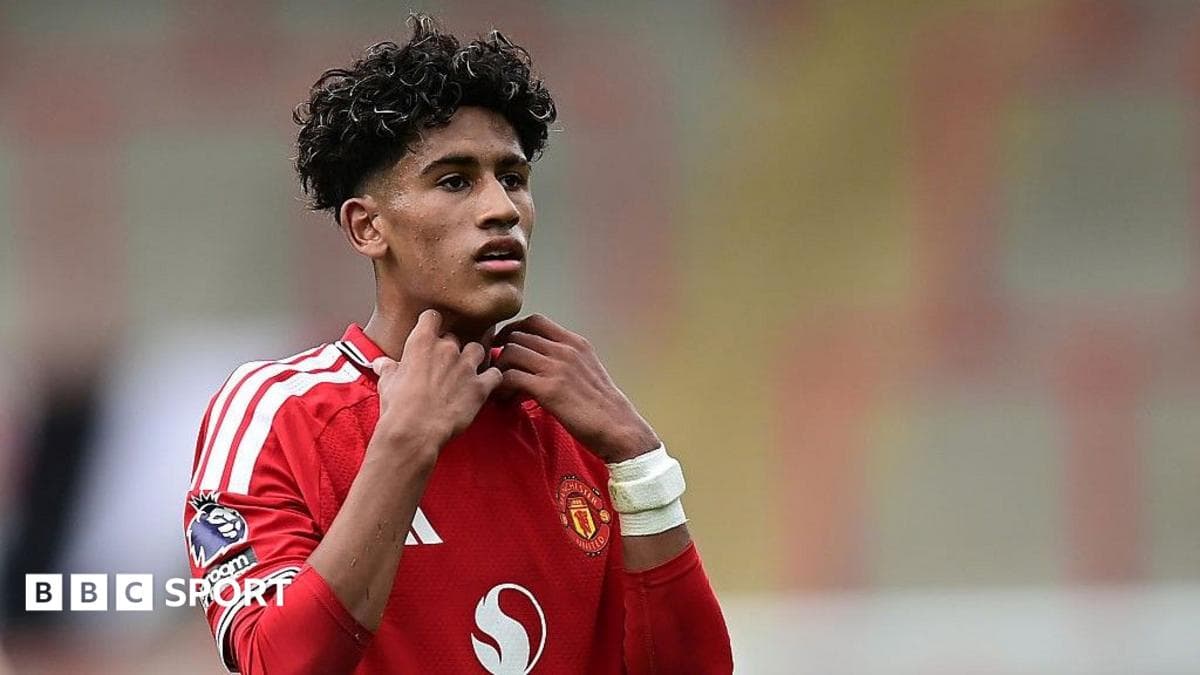Gabriel, 15, in Barcelona amid speculation over future