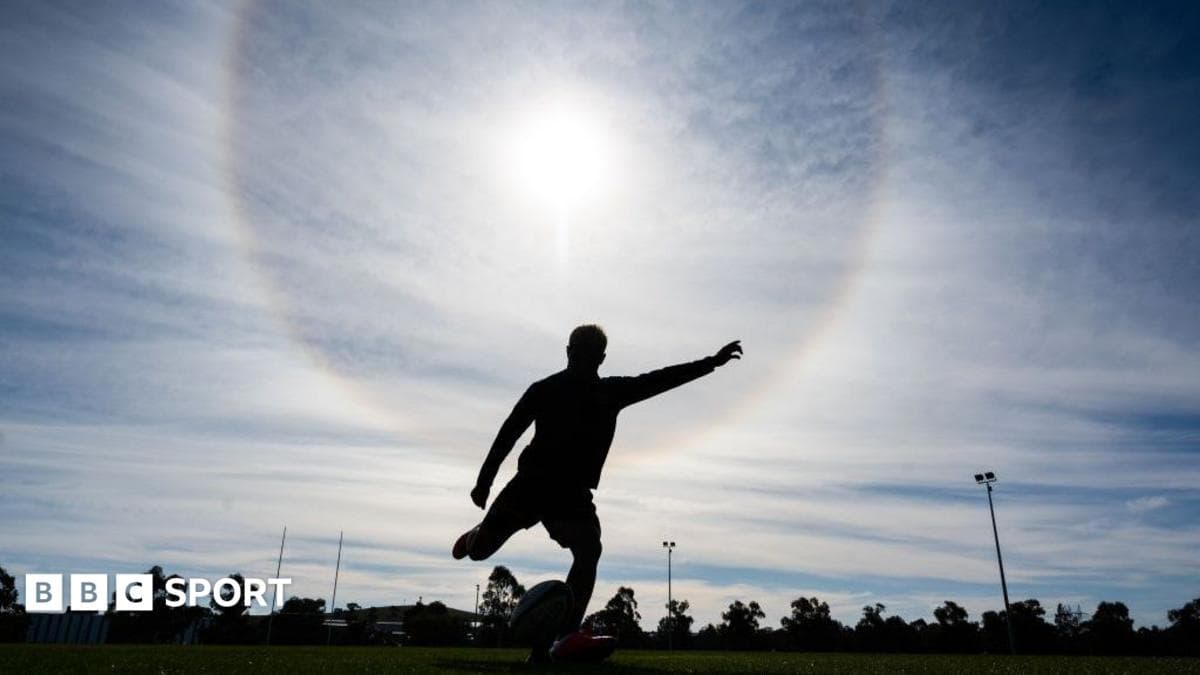 How serious is the risk of heat death in sport?