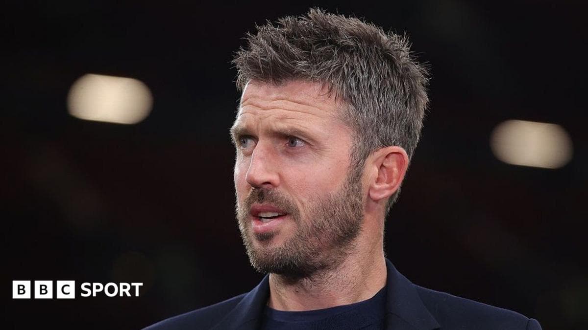 Why are Man Utd better without the ball?