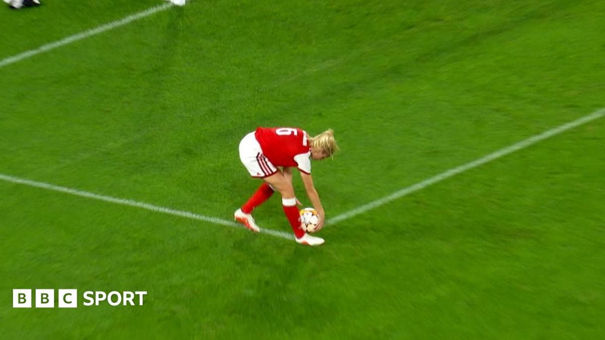 Why penalty for Williamson handball was correct call