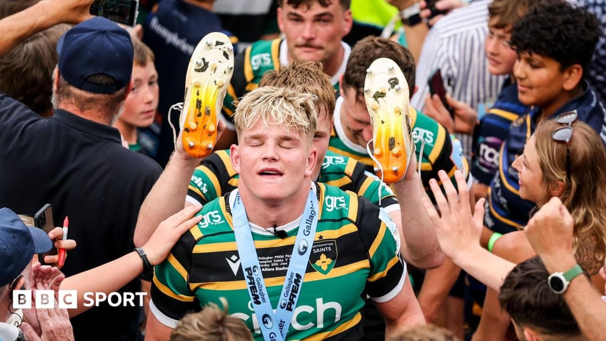 'He's an idiot, but he's our idiot' - Saints fans on Pollock contract stand-off