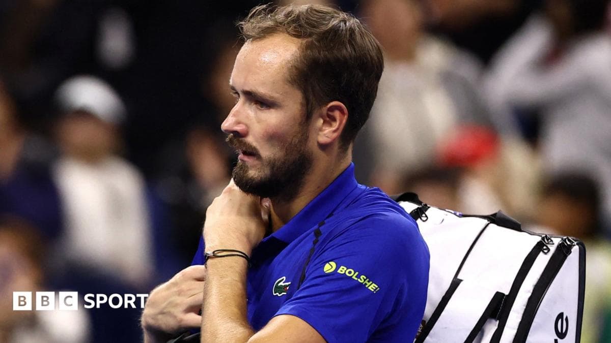 Medvedev disqualified from Djokovic match for hitting spectator with ball