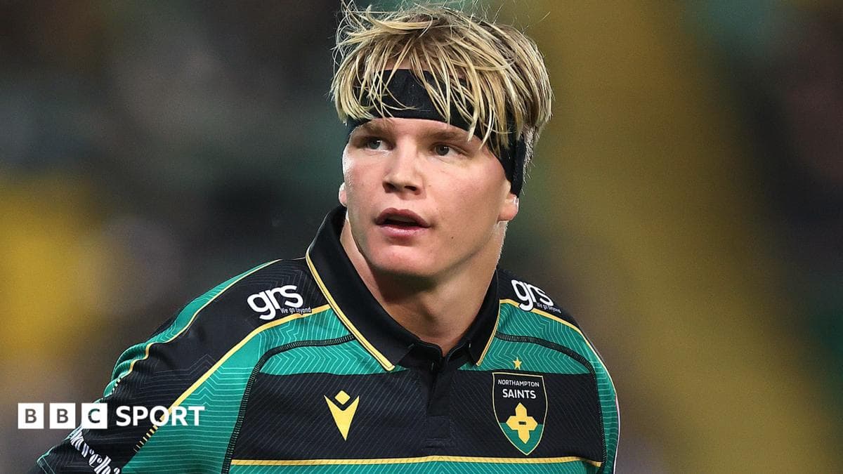 Pollock signs new Northampton deal in excess of £400K