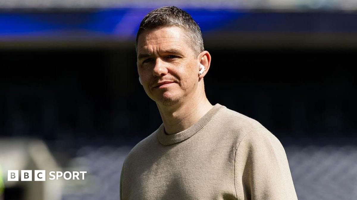 Man Utd boss Skinner leaves role before WSL season
