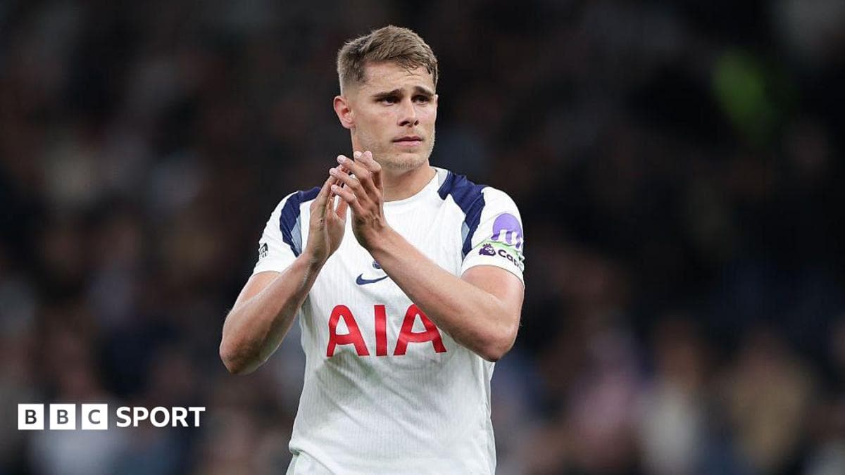 Van de Ven close to agreeing new Spurs contract