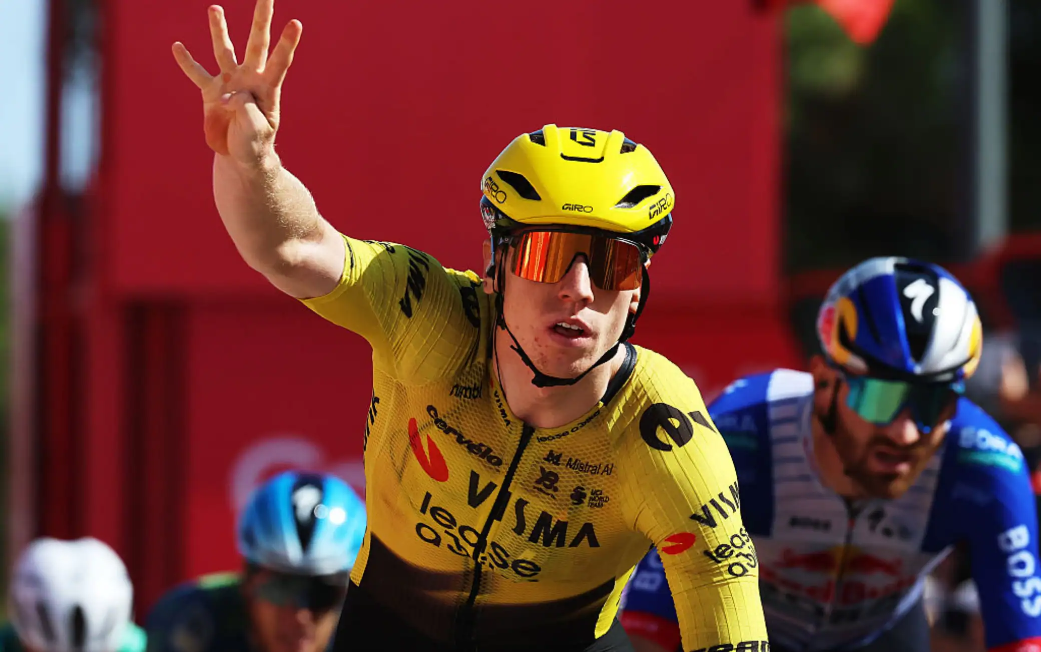 Vuelta, poker di Brennan. Mas sempre in rosso