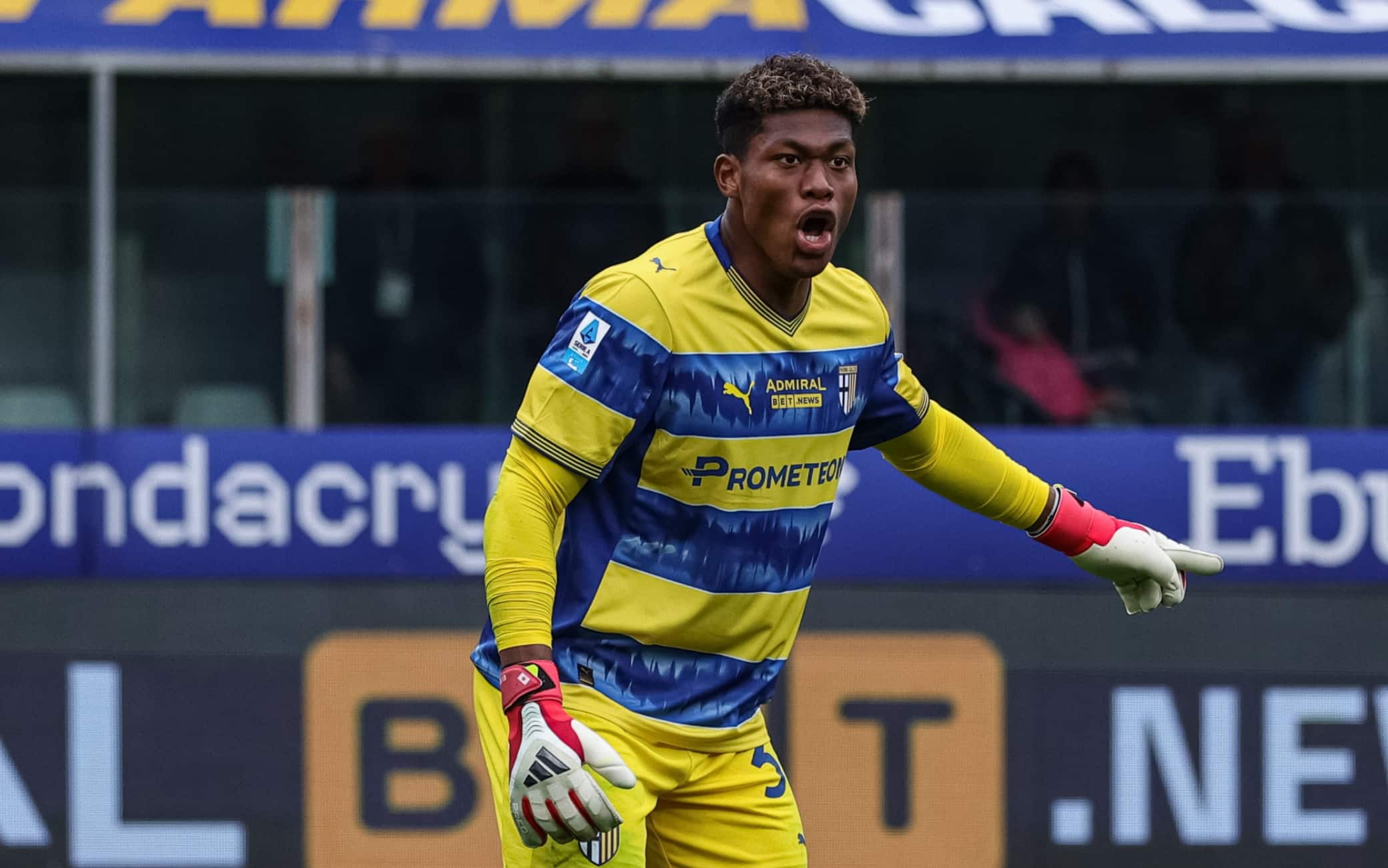 Parma, per Suzuki pronto il rilancio del Psg da 35 milioni bonus inclusi