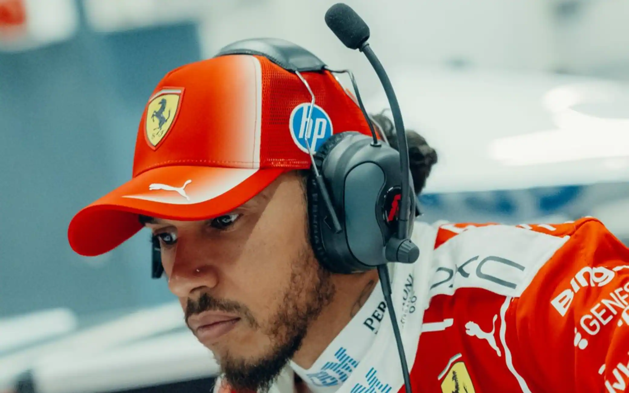 Ferrari, Hamilton: "Kimi lontano, devo pensare a tenere il 2° posto. E il Costruttori..."