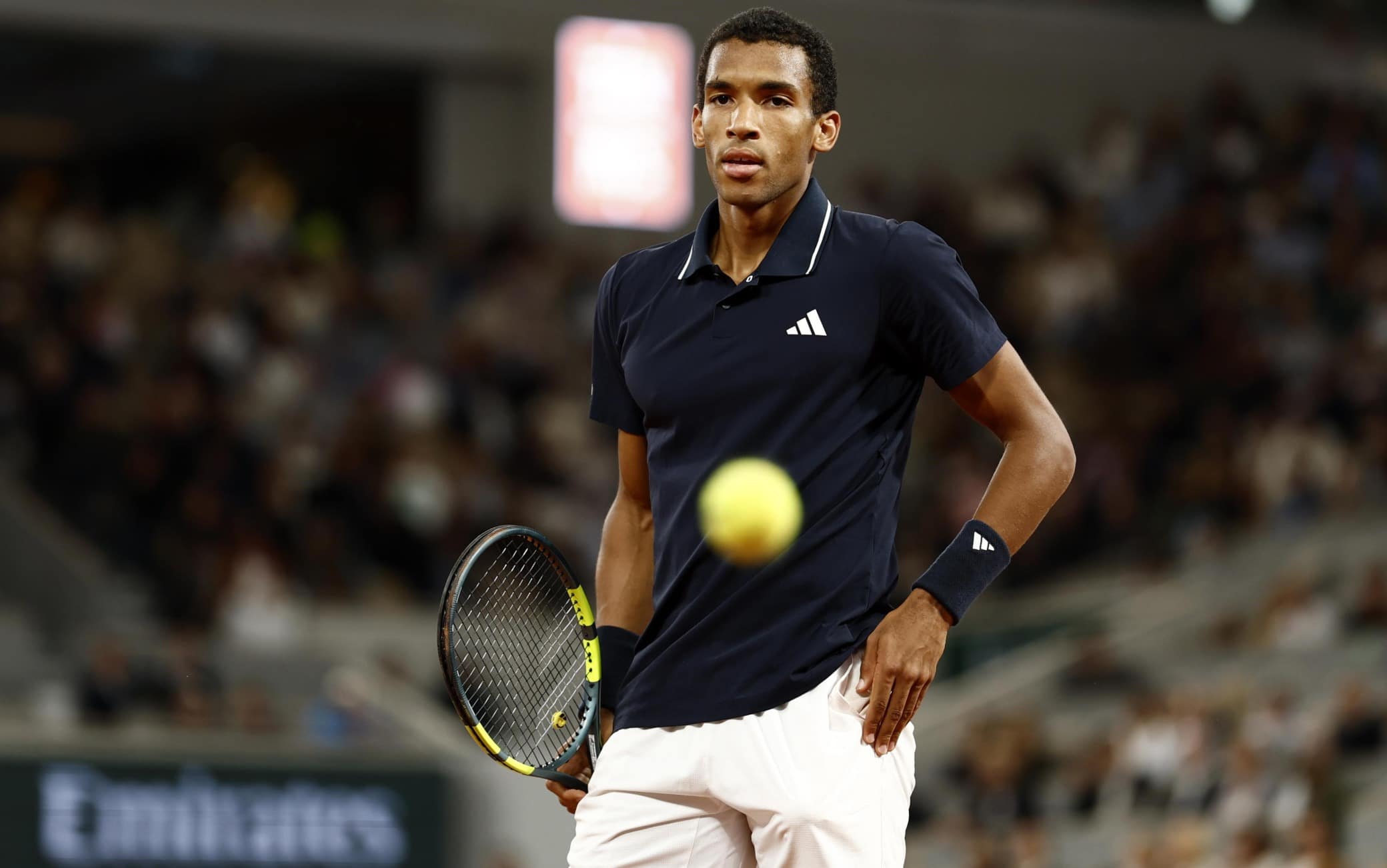 Auger-Aliassime, ritiro all'Atp Montreal per un problema fisico alla schiena
