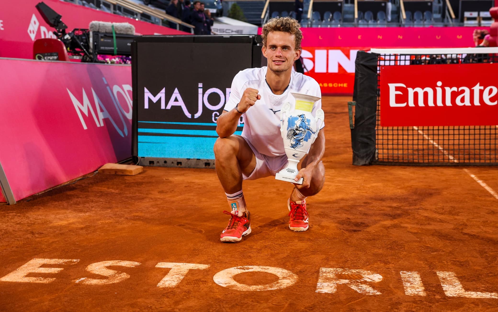 Van Assche vince l'ATP Estoril: Blockx sconfitto in 3 set. HIGHLIGHTS