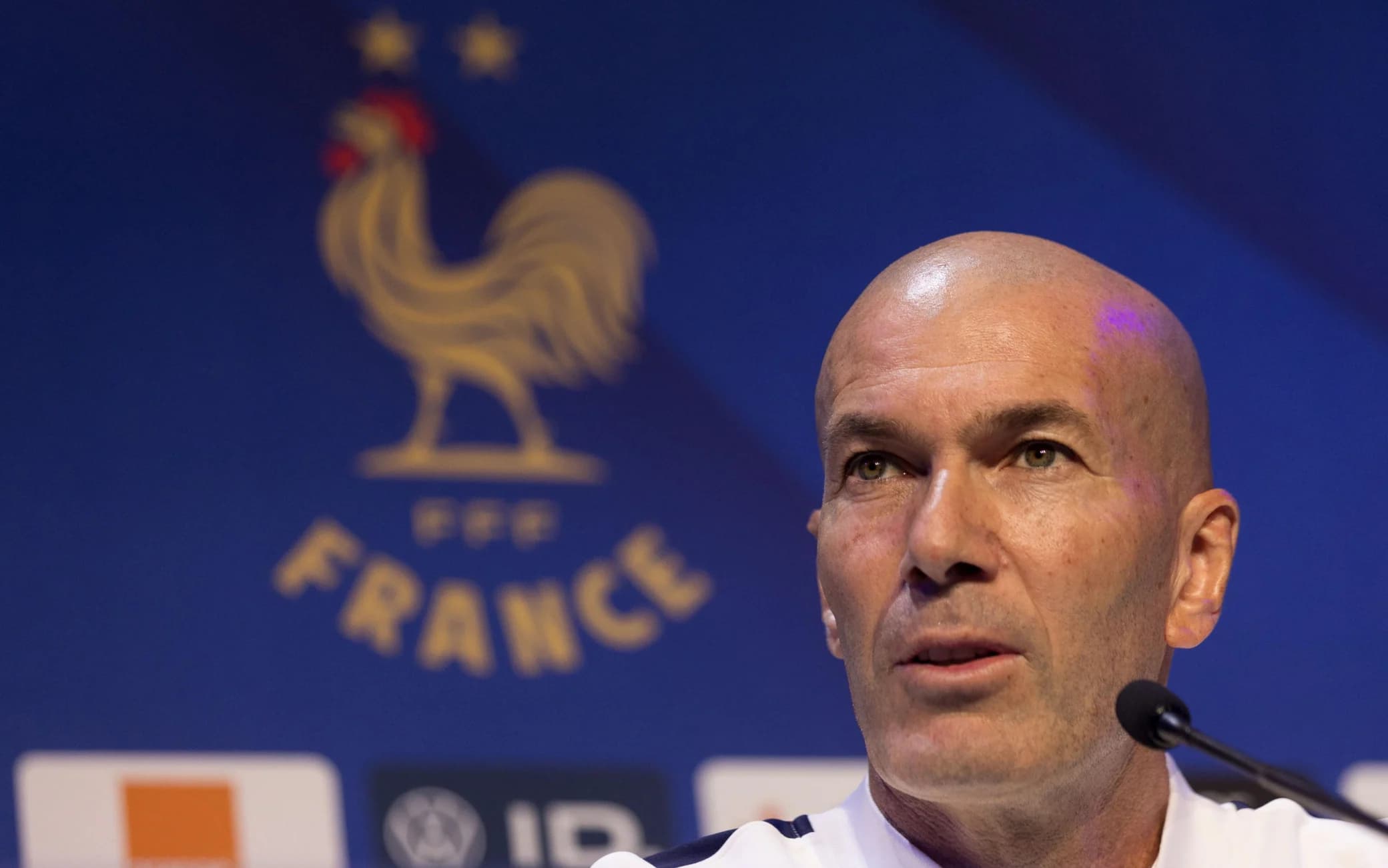 Zidane difende Cristiano Ronaldo: "Va elogiato per la sua carriera, serve rispetto"