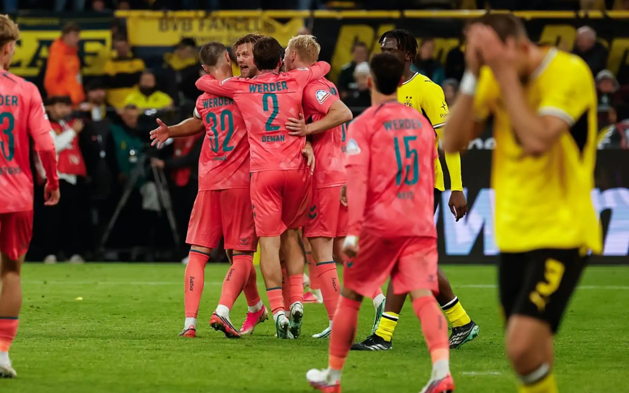 Borussia Dortmund-Werder Brema 2-2: video, gol e highlights