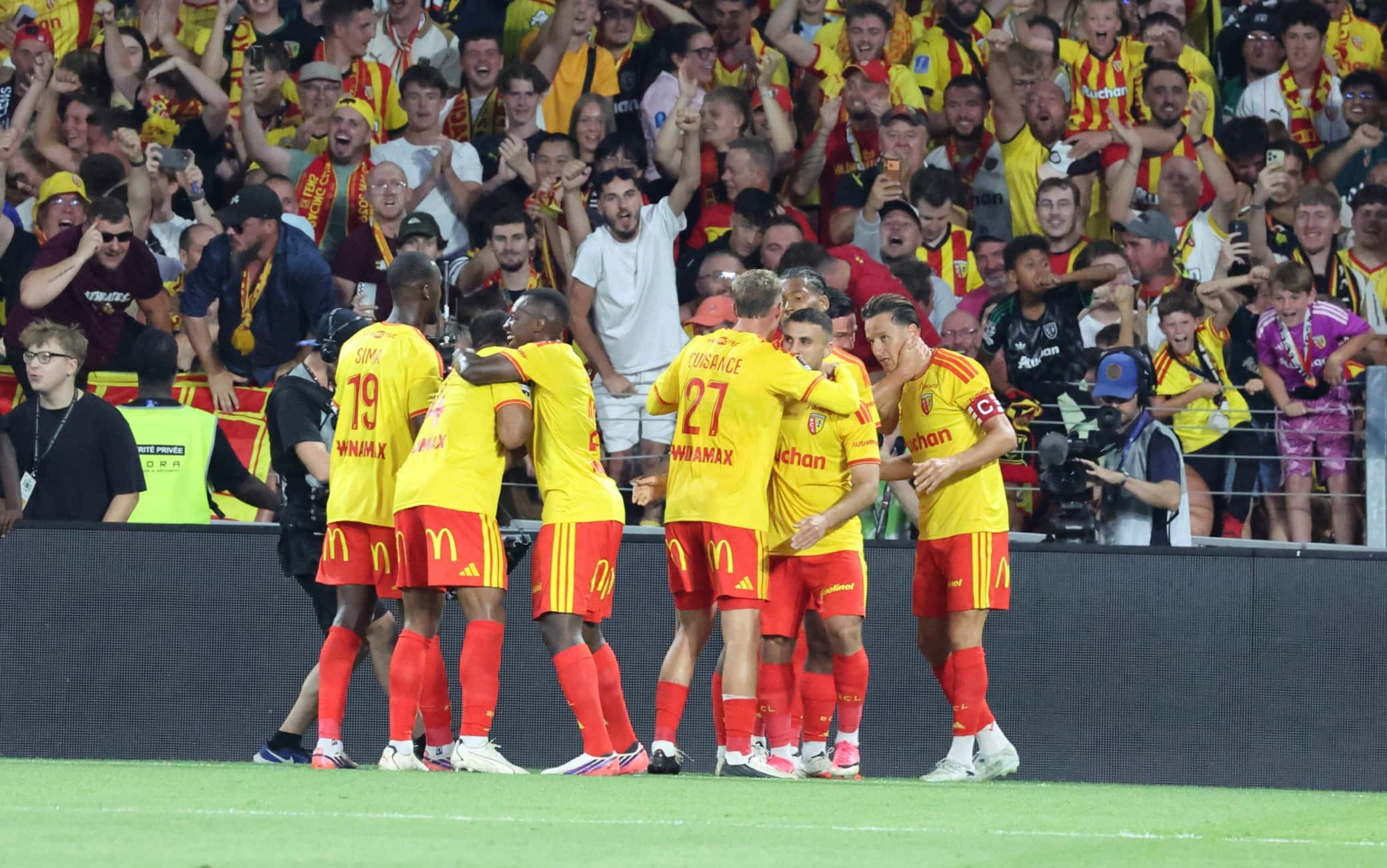 Lens-Psg 1-0: gol di Thauvin, la squadra di Still conquista la Supercoppa Francese