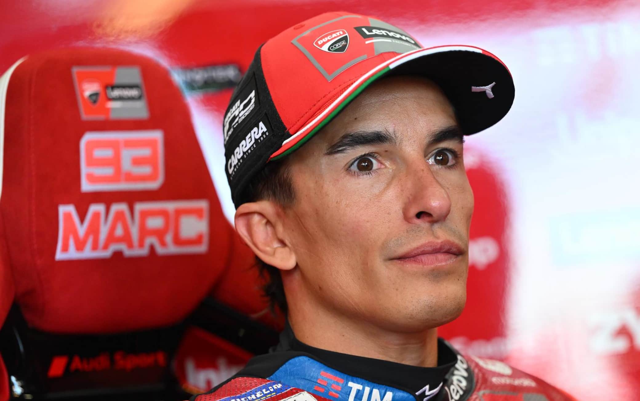 MotoGP, Marc Marquez dopo la gara di Silverstone: "Non controllavo il braccio destro"