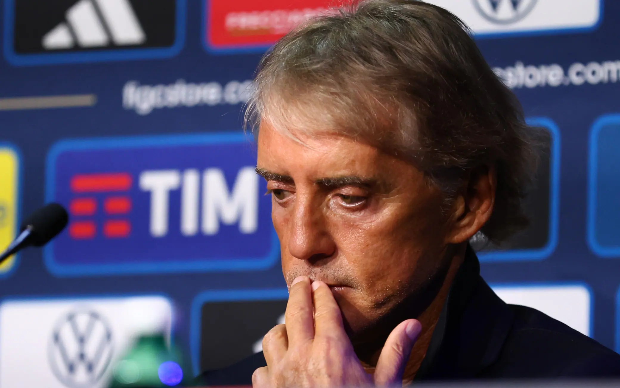 Nazionale, Roberto Mancini: "Cosa mi è mancato? Vialli". Applauso in sala stampa. VIDEO