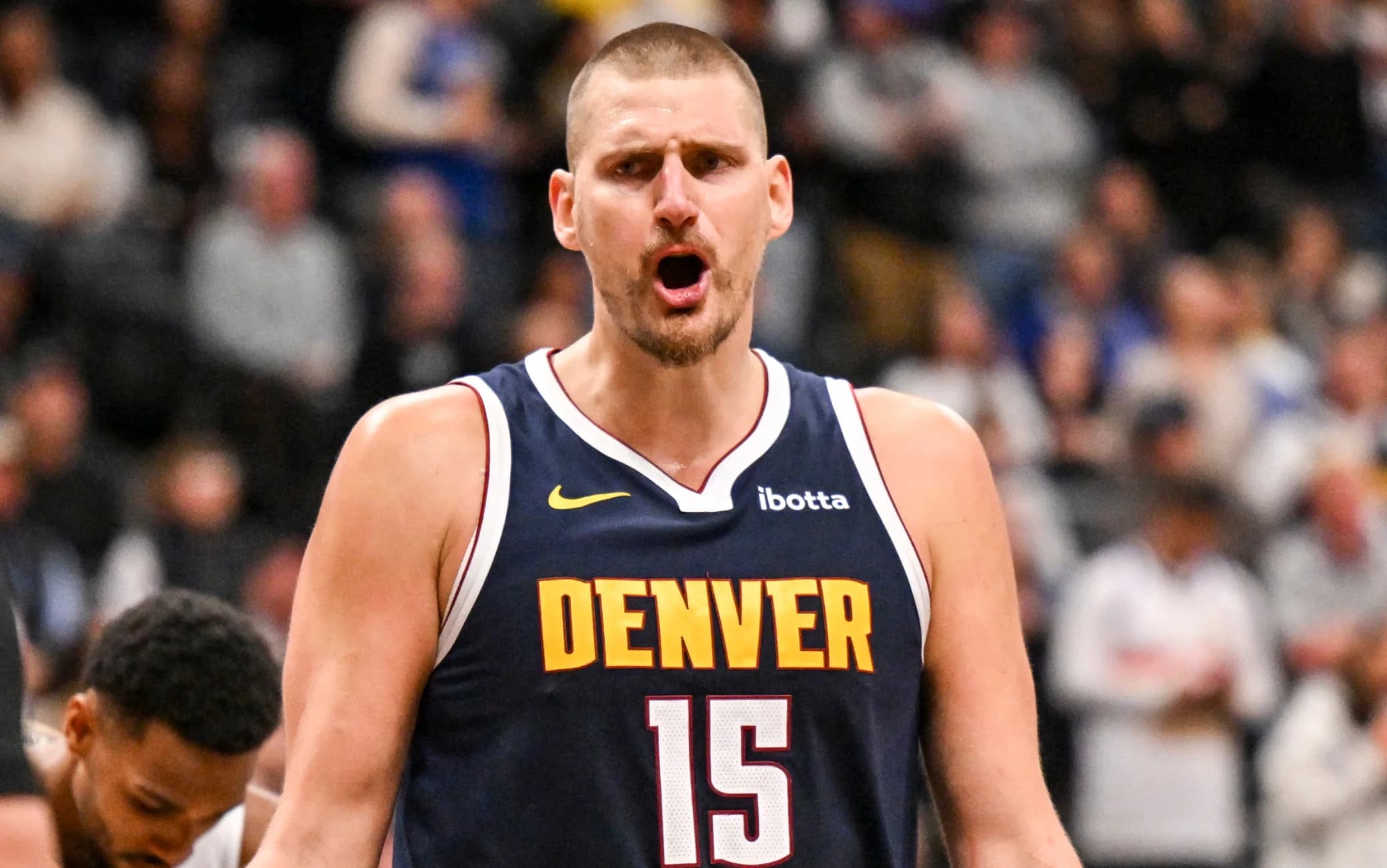 NBA, Jokic sbotta coi tifosi di Denver: "Chi fischia non è più benvenuto"