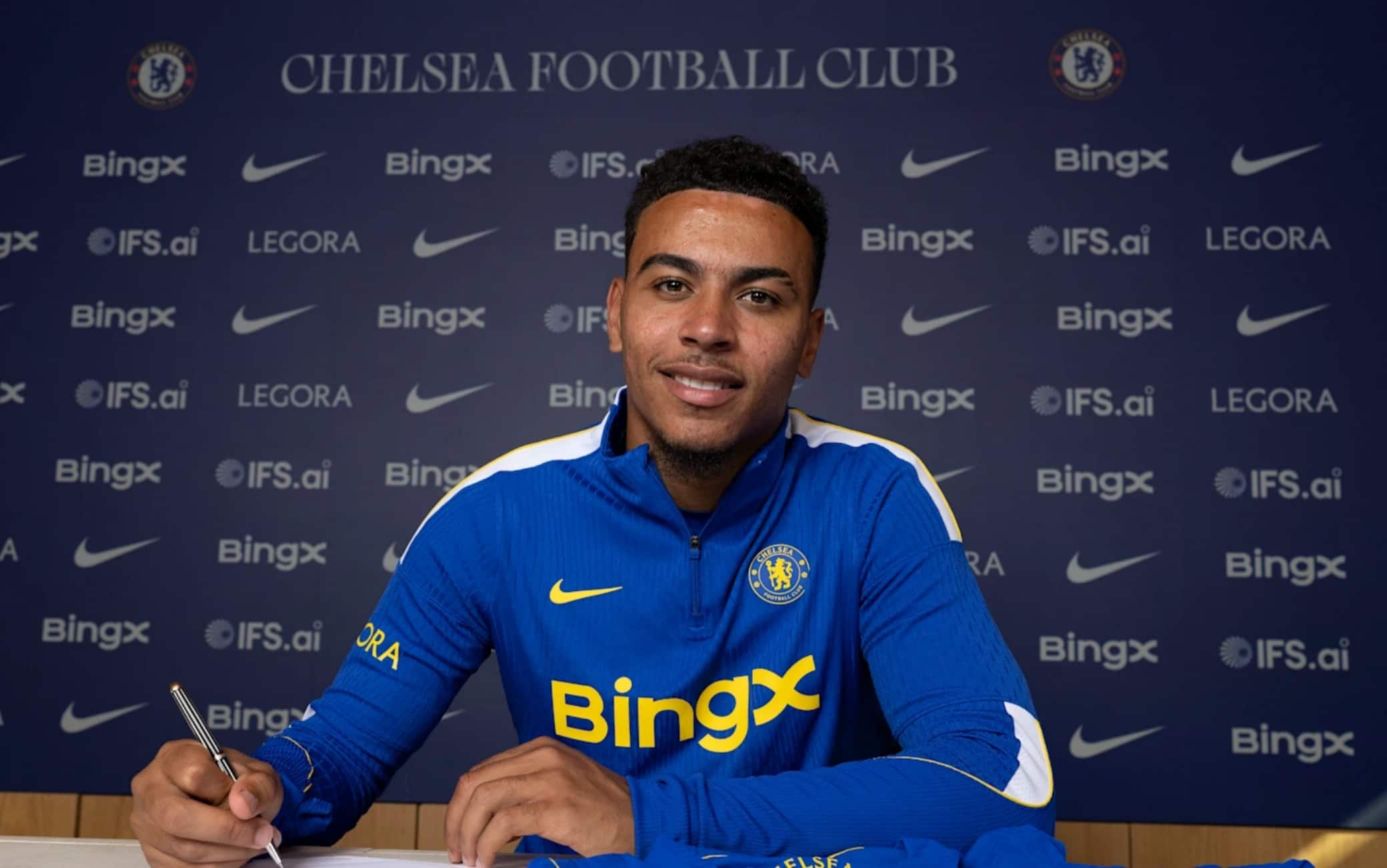 Mercato estero, gli acquisti ufficiali estivi: Rogers al Chelsea
