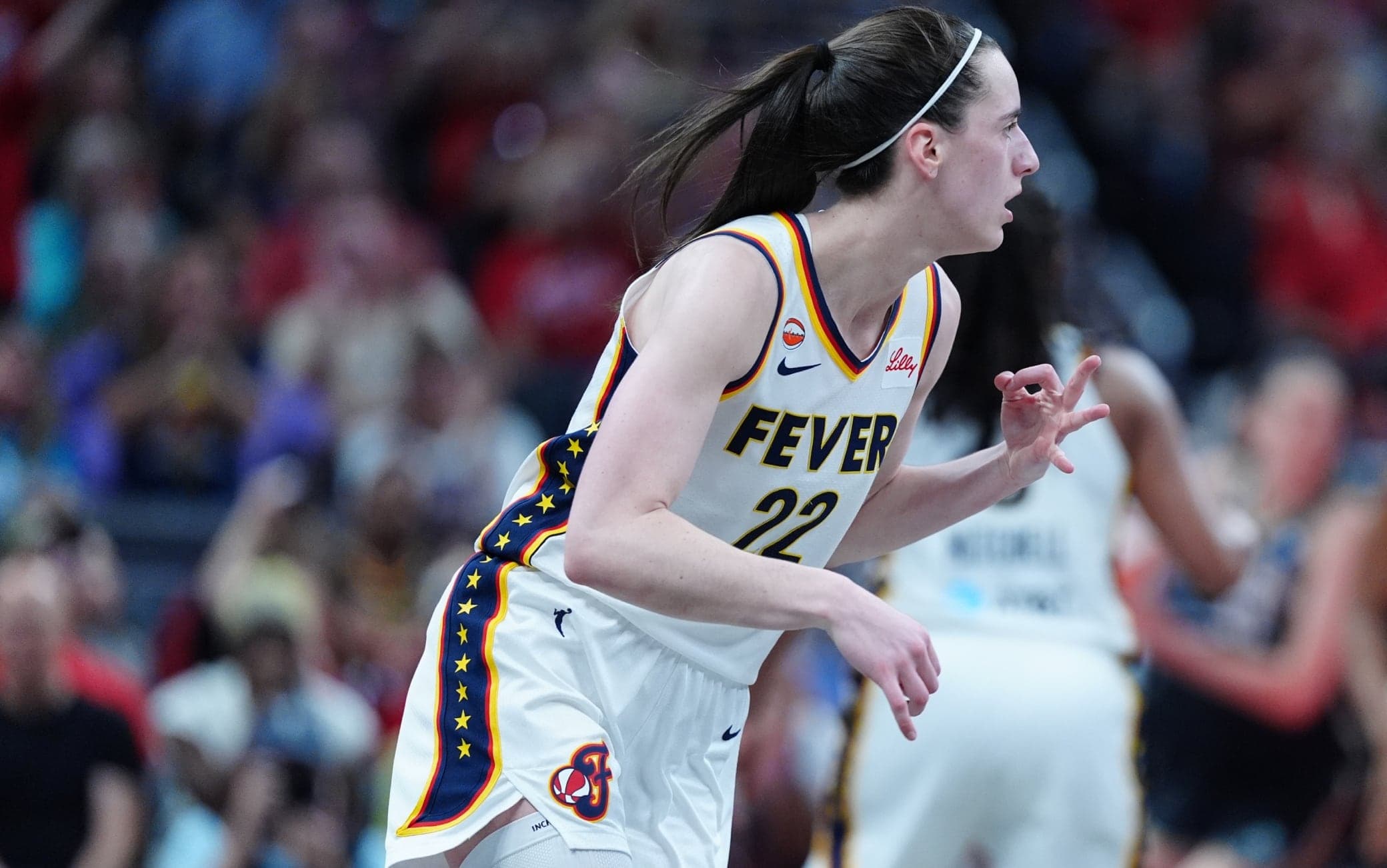 WNBA, Indiana travolge New York e per Caitlin Clark arriva un doppio record storico. VIDEO