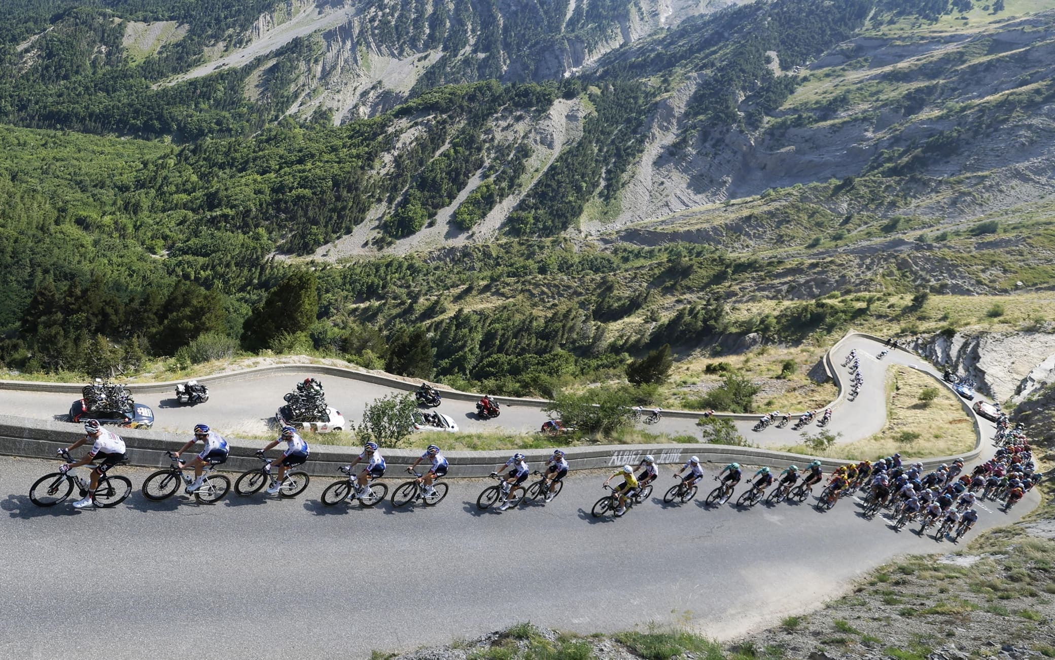 Tour de France sull'Alpe d'Huez, la 19^ tappa in diretta live: attacco di Pogacar