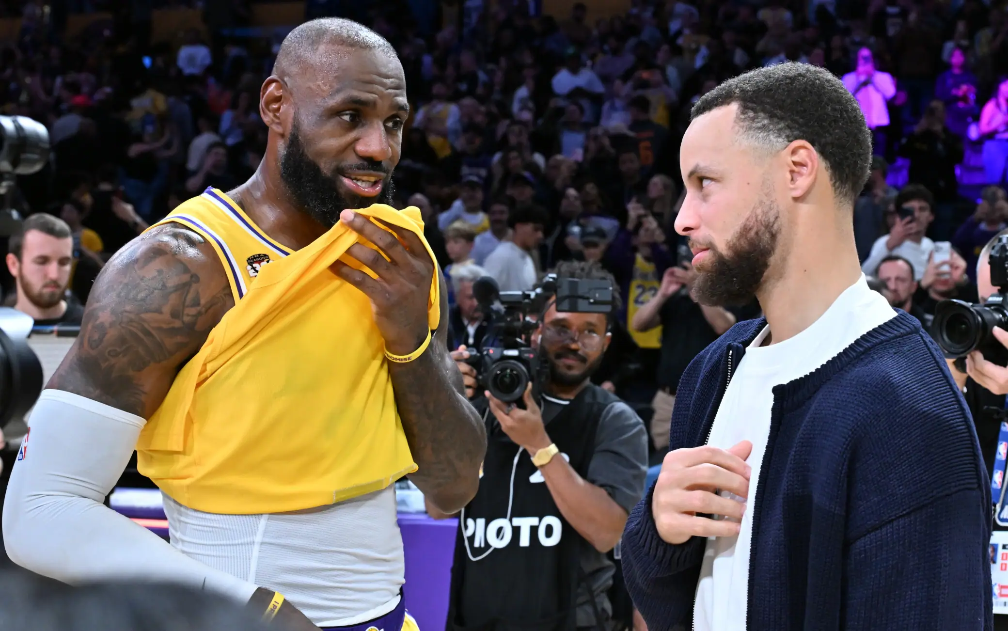 NBA, Steph Curry: "Free agency come LeBron? Non mi attrae, io a vita a Golden State"