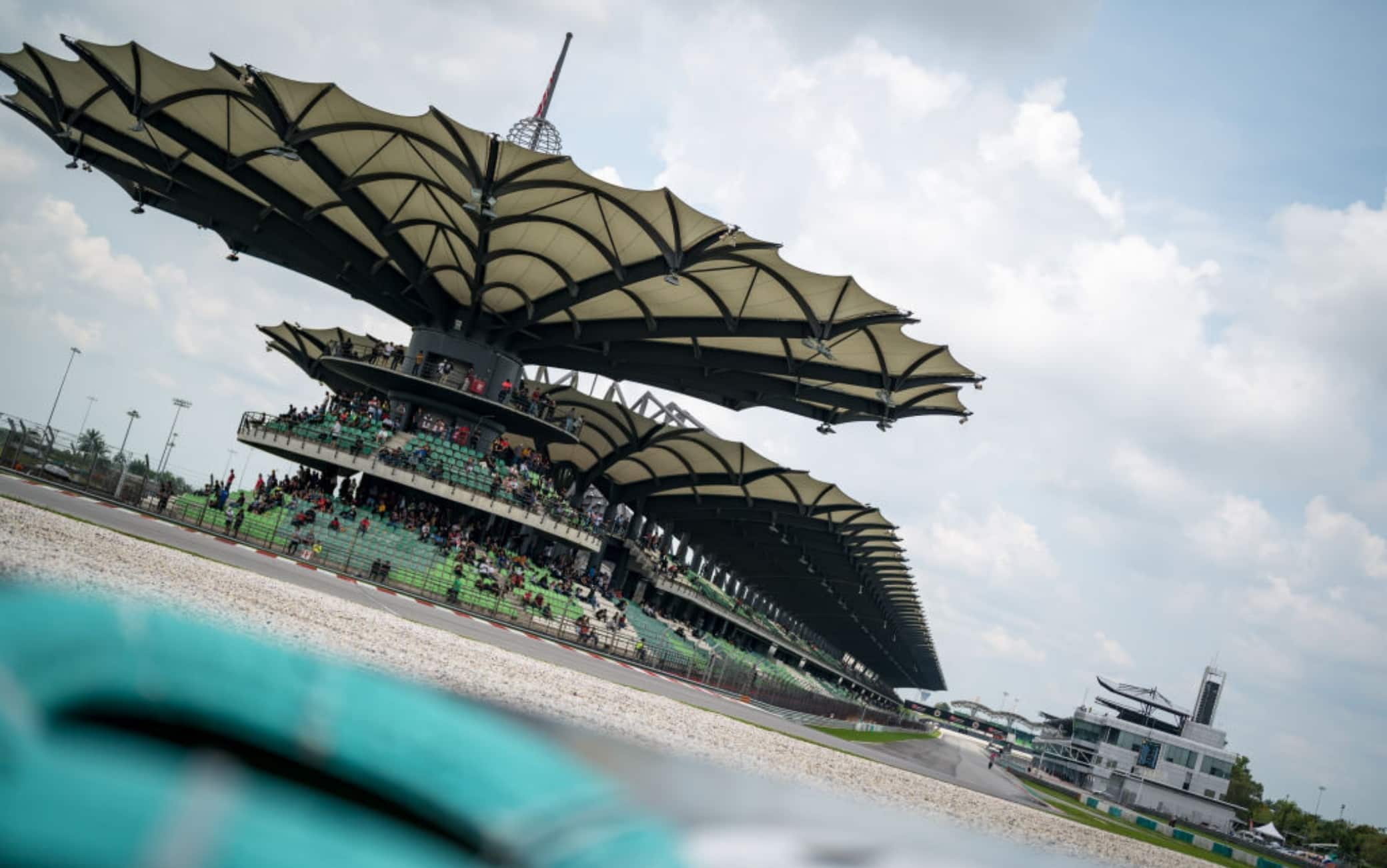 Calendario F1 2026, le date del Mondiale: il GP Bahrain si correrà in Malesia