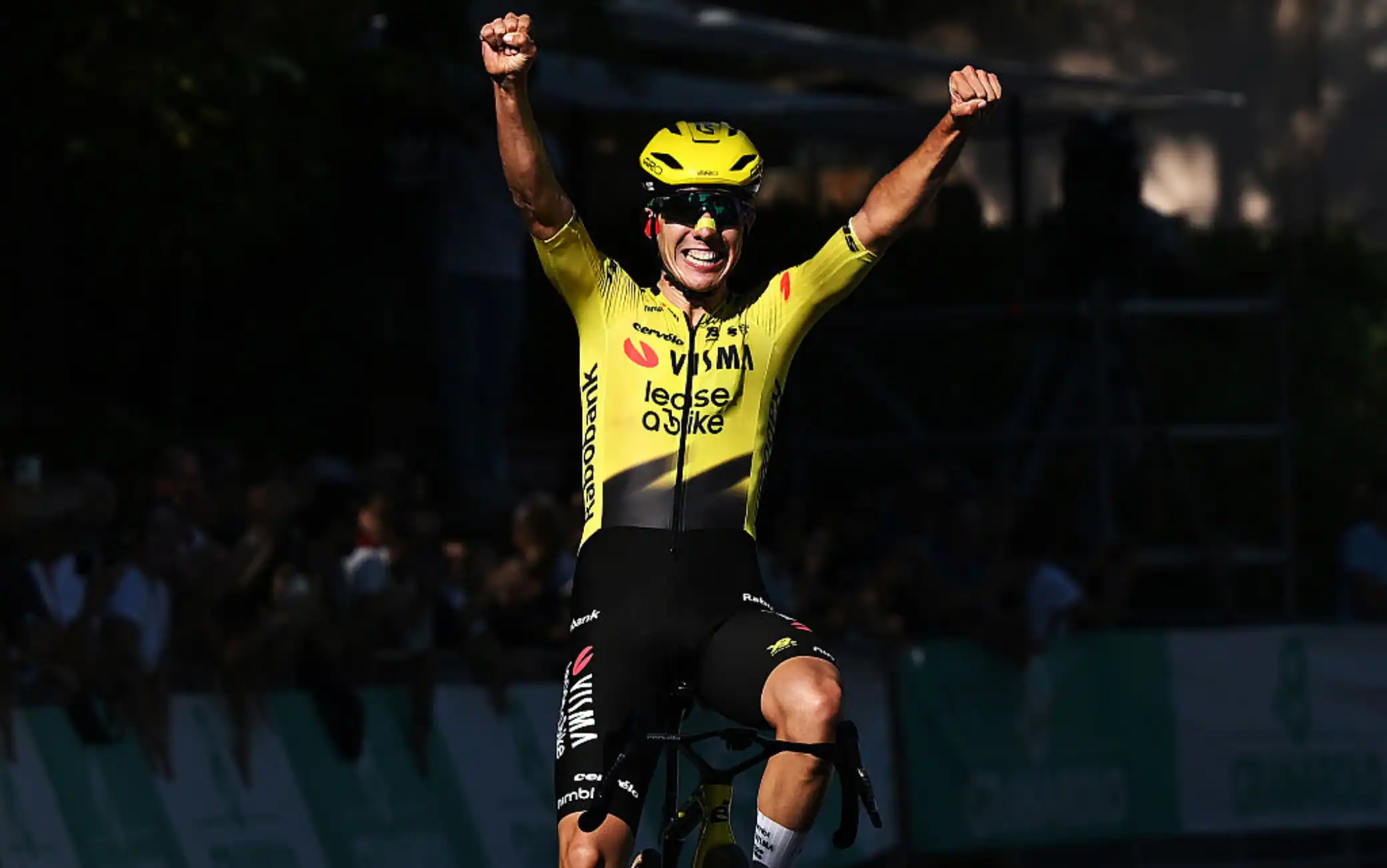 Giro dell'Emilia 2026, Davide Piganzoli trionfa in solitaria: show a San Luca