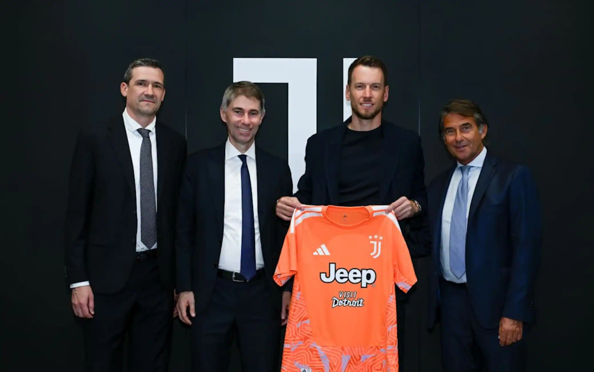 Calciomercato, i migliori svincolati: Juventus, ufficiale l'arrivo di Neto