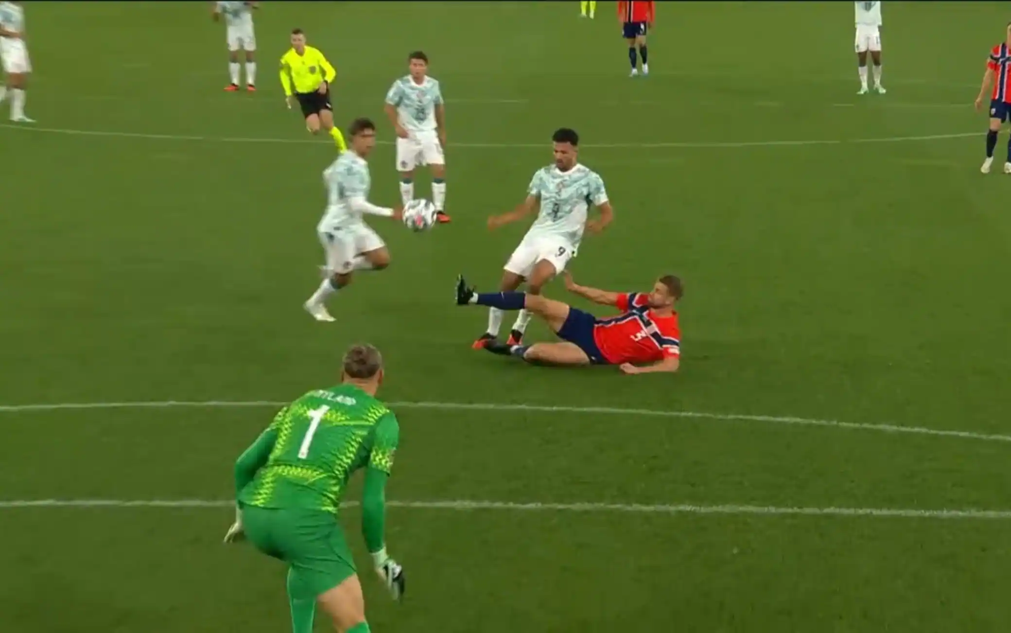 Gonçalo Ramos, gol in Norvegia-Portogallo: pallonetto dopo una papera del portiere