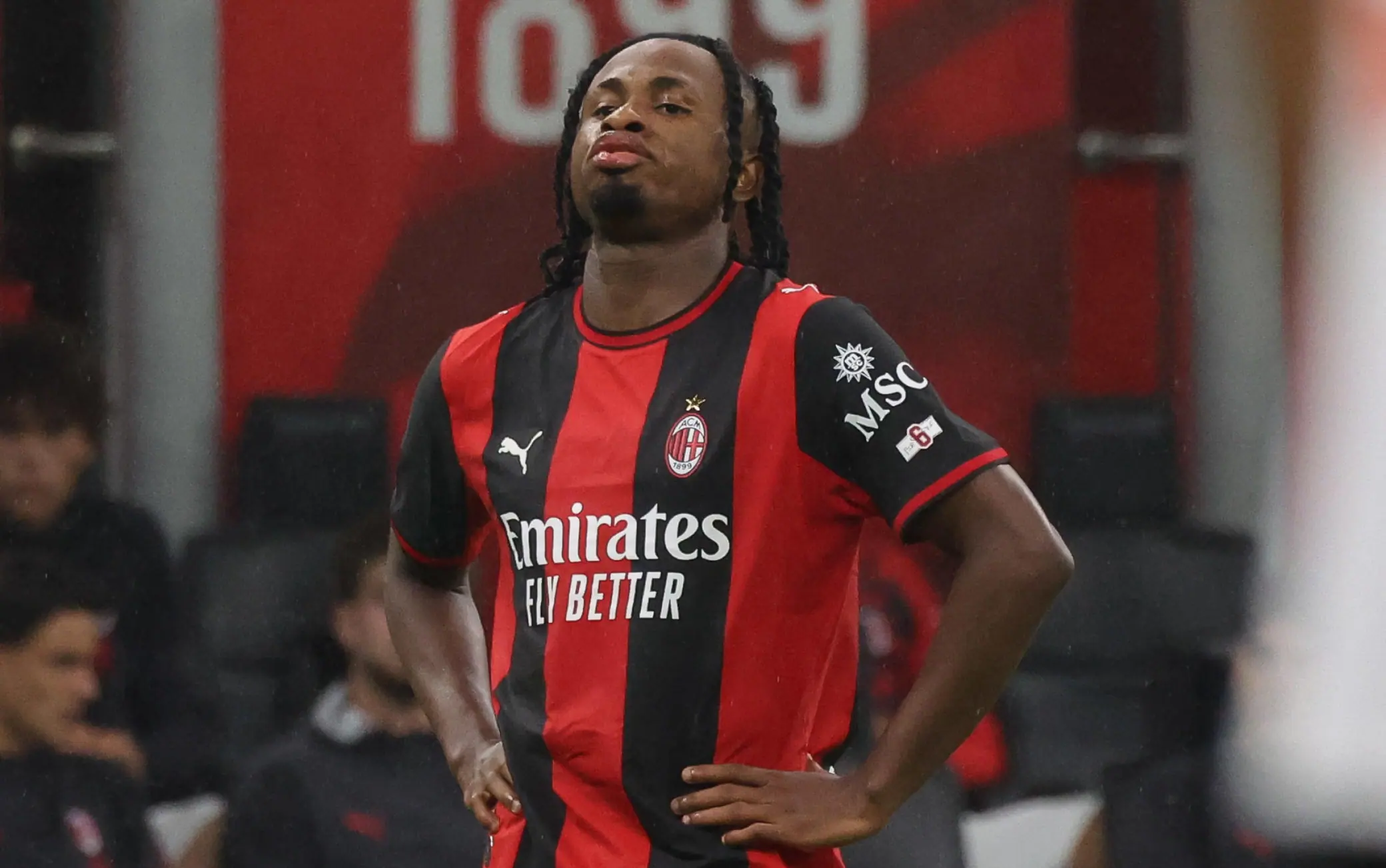 Infortunio Chukwueze (Milan), problemi all'anca: rischia lungo stop. Le news