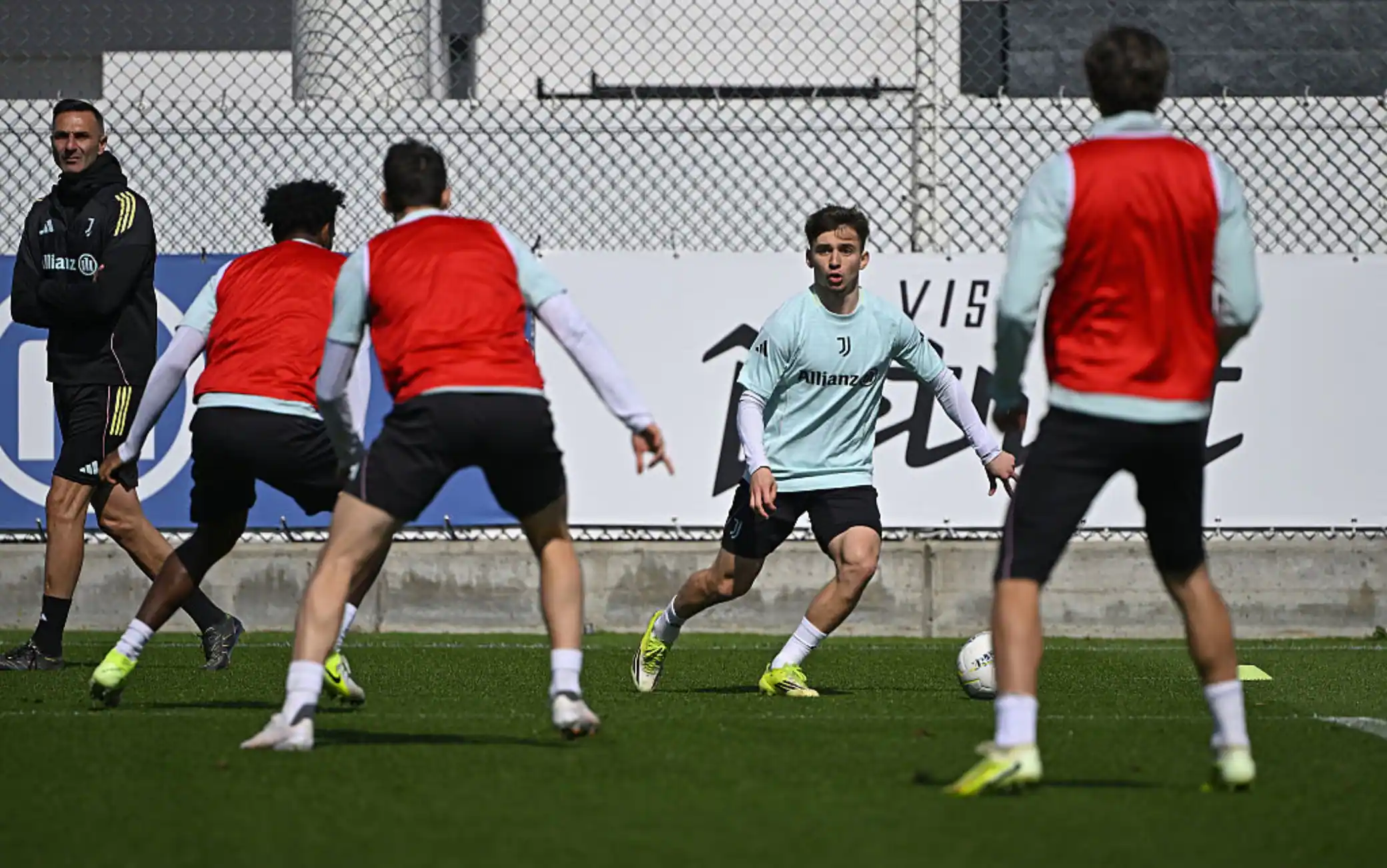 Juventus quasi al completo, 10 nazionali su 12 al lavoro: le news