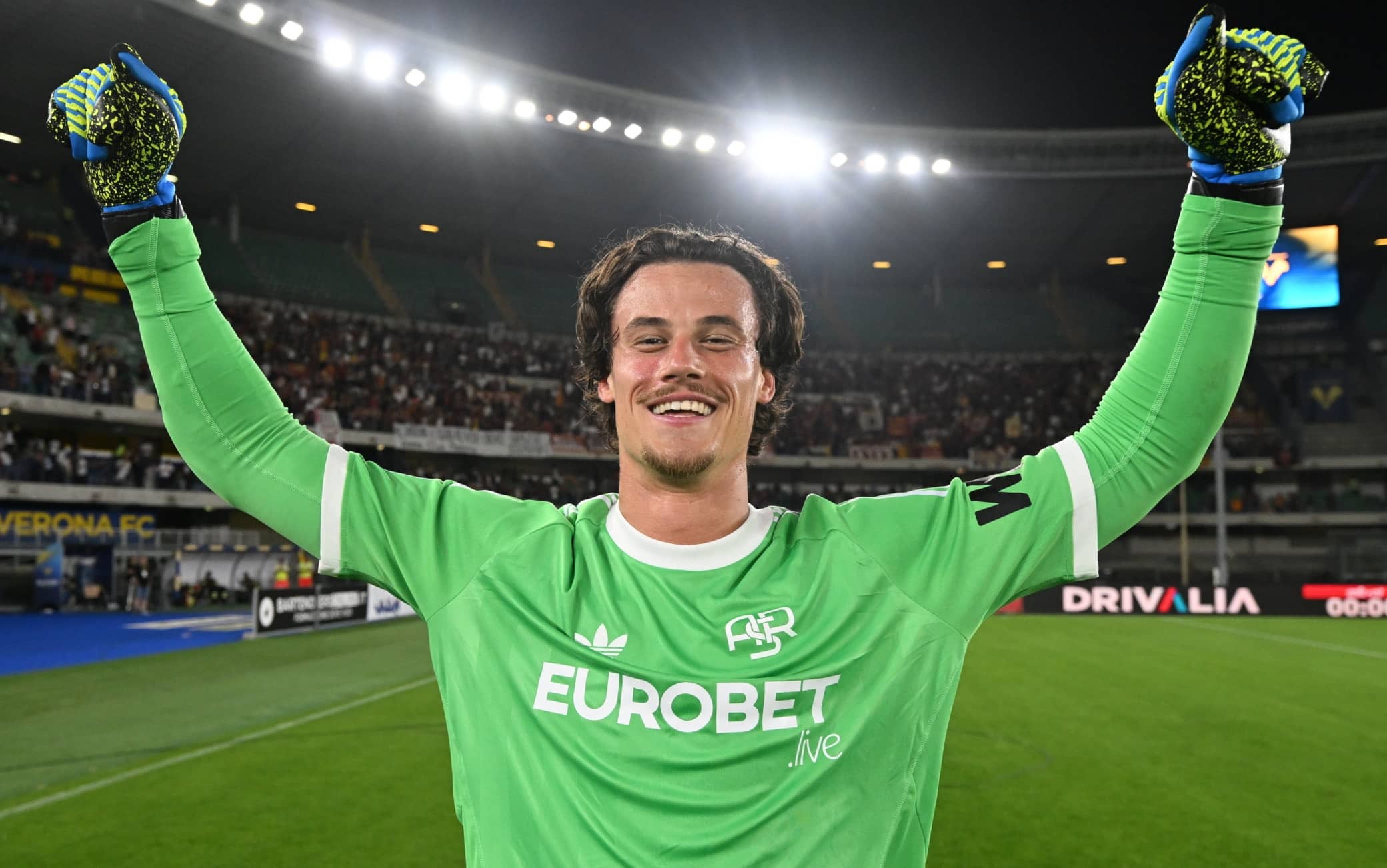 Svilar: "Per me oggi c'è solo la Roma. Juventus? Non sono stato interpellato"