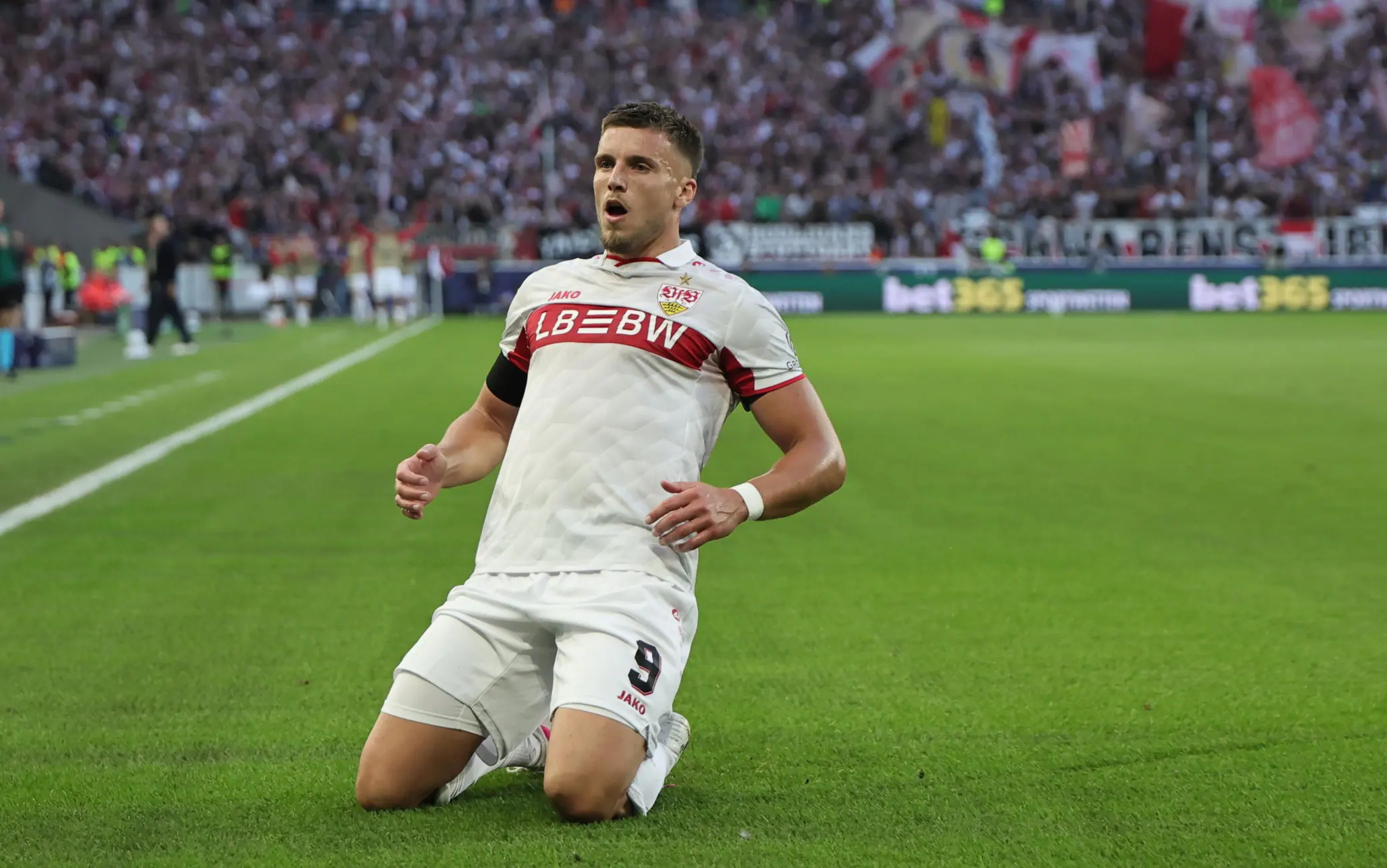 Demirovic è uno show: tripletta in 12 minuti (e 6 secondi) in Stoccarda-Viking