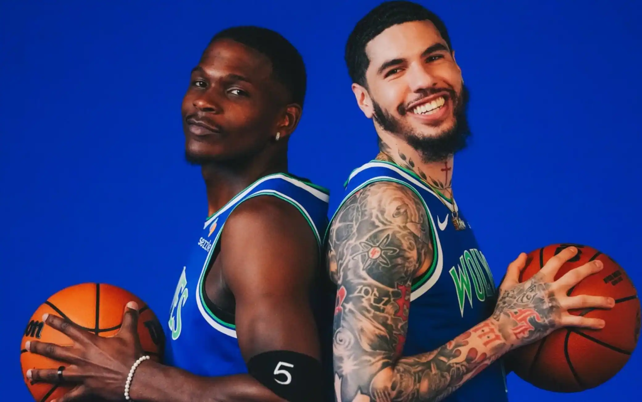 NBA, Ant e LaMelo finalmente insieme: i nuovi Timberwolves si presentano così. LE FOTO