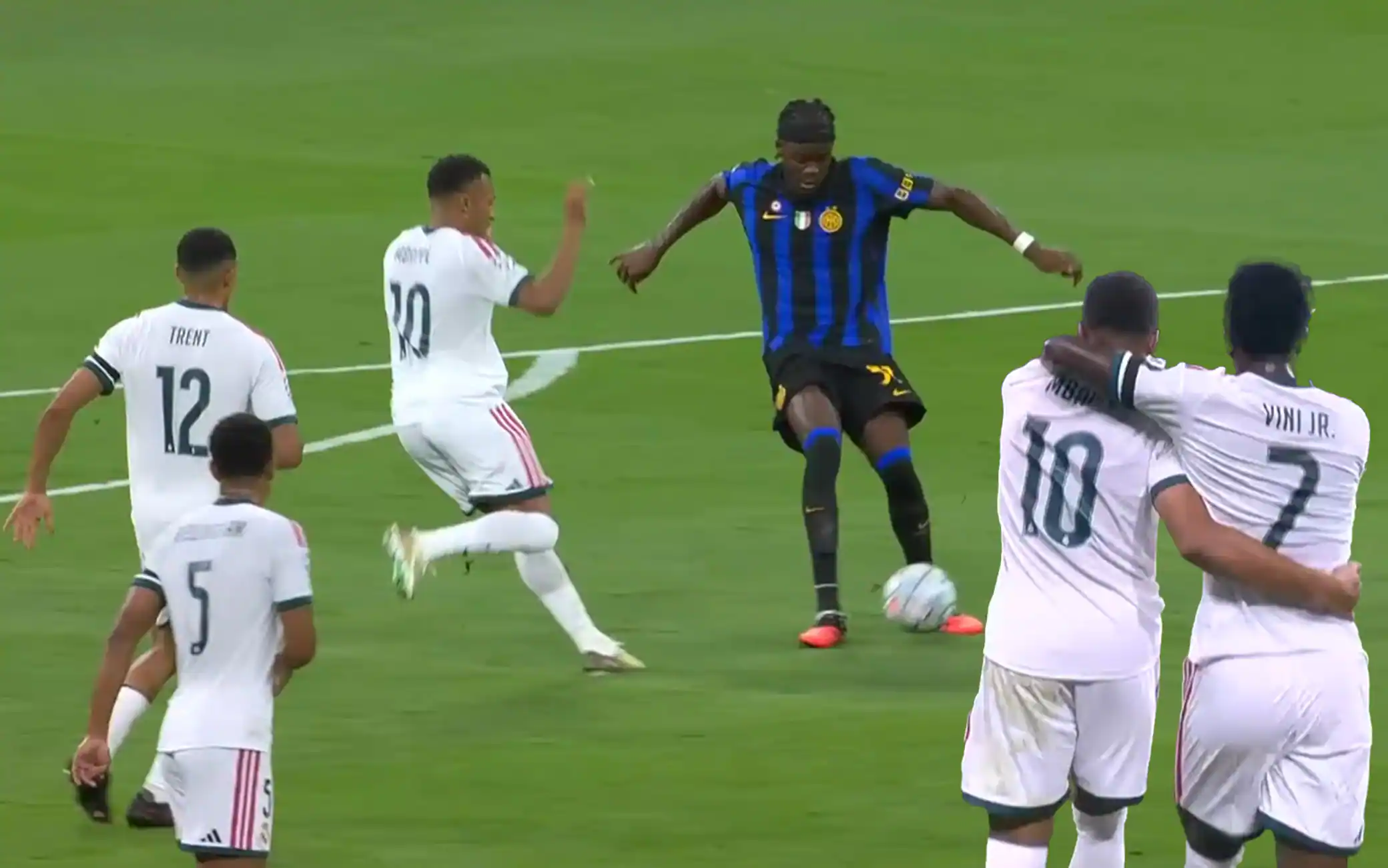 Mbappé, il gol in Real Madrid-Inter sul pasticcio difensivo nerazzurro. Video