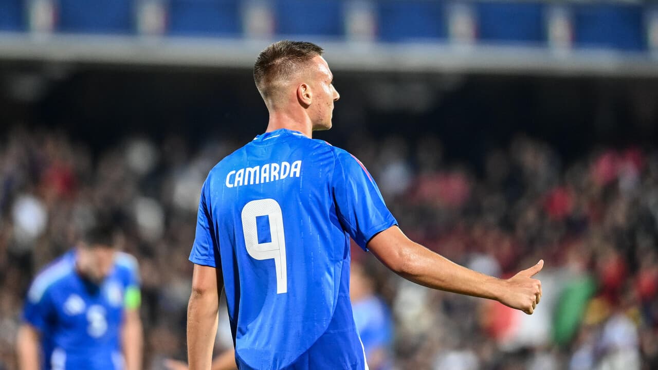 Il Milan blinda Comotto e Camarda, rinnovo fino al 2031