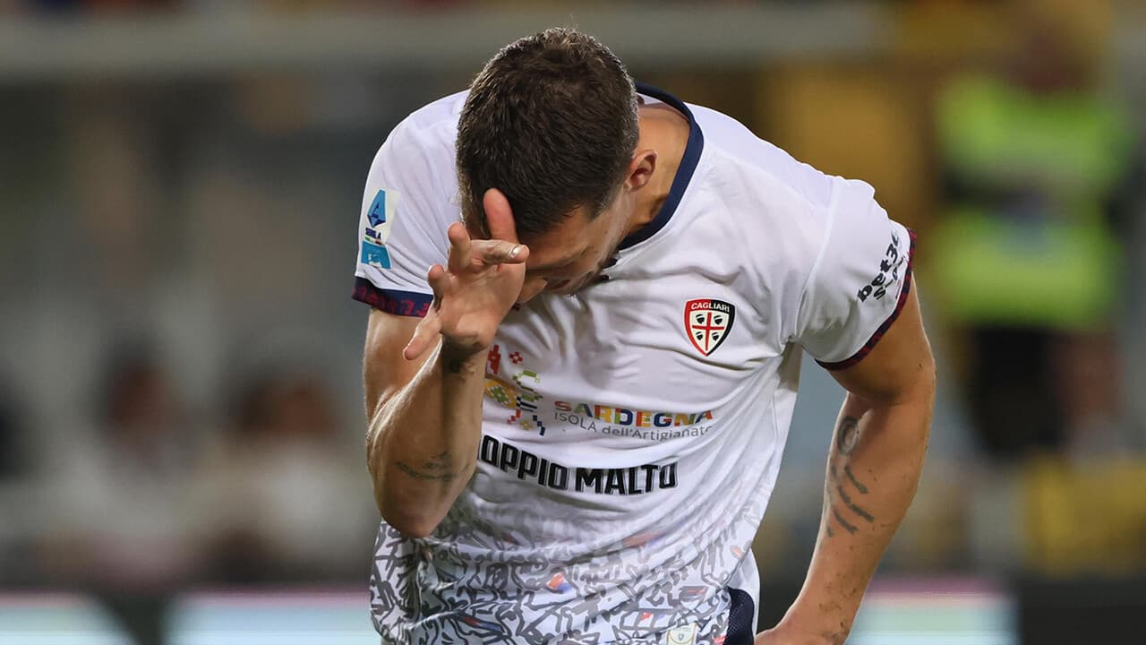 Calcio: 600 km per l'autografo di Belotti, l'attaccante lo invita allo stadio