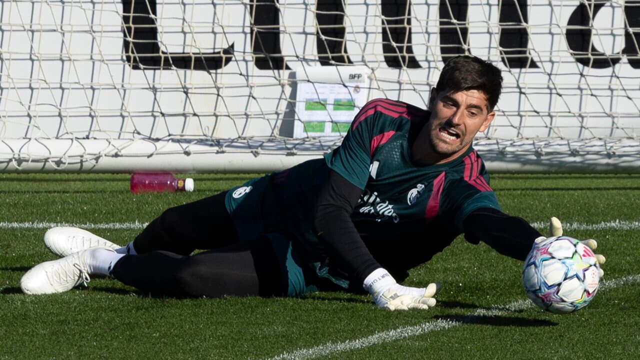 Real Madrid, Courtois salta la sfida con il Barcellona