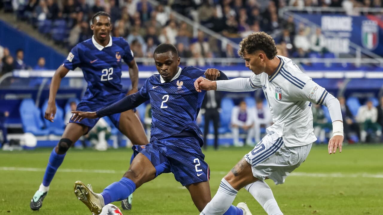 Nations League: l'Italia rimonta con Bastoni e spaventa la Francia, 1-1 a Parigi