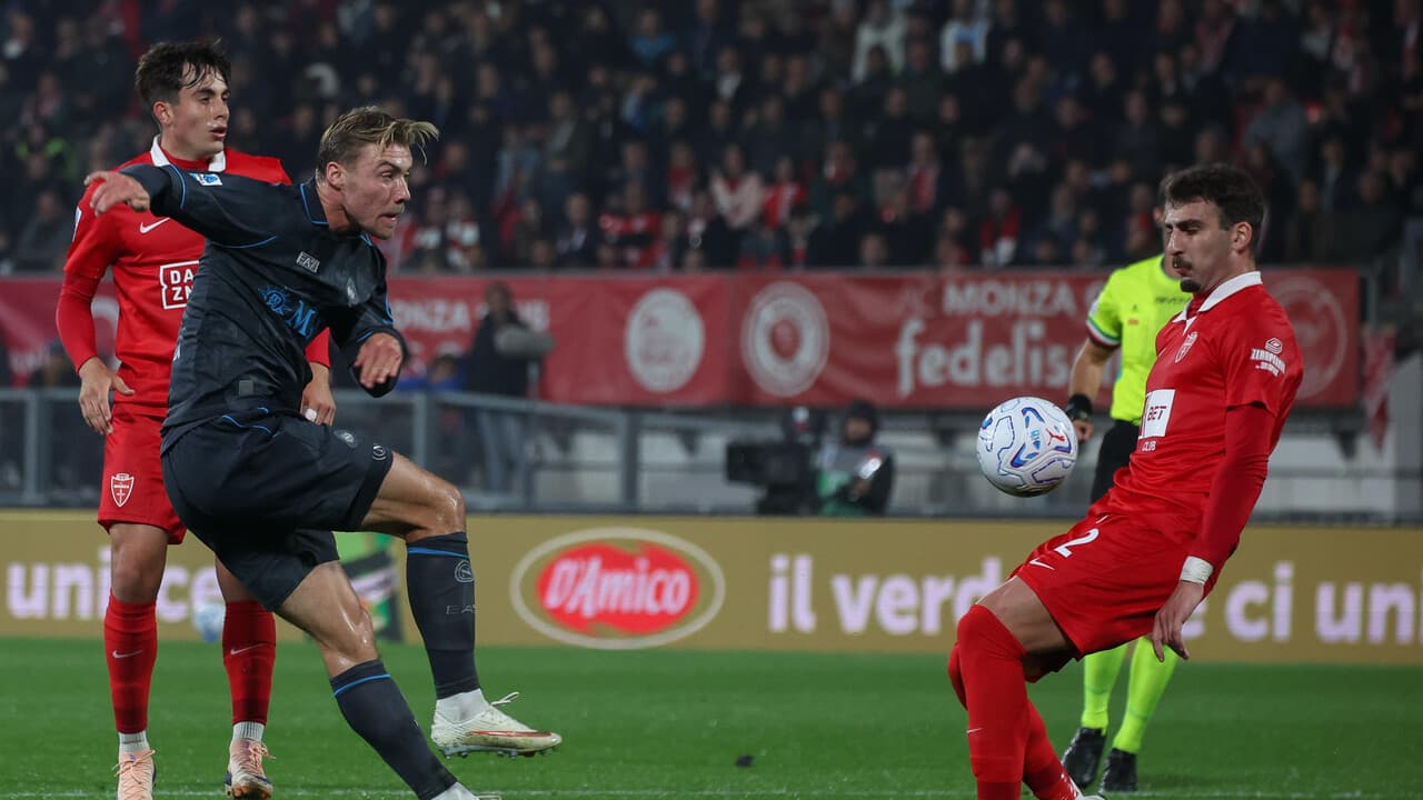 Serie A: in campo Monza-Napoli 1-4 DIRETTA e FOTO