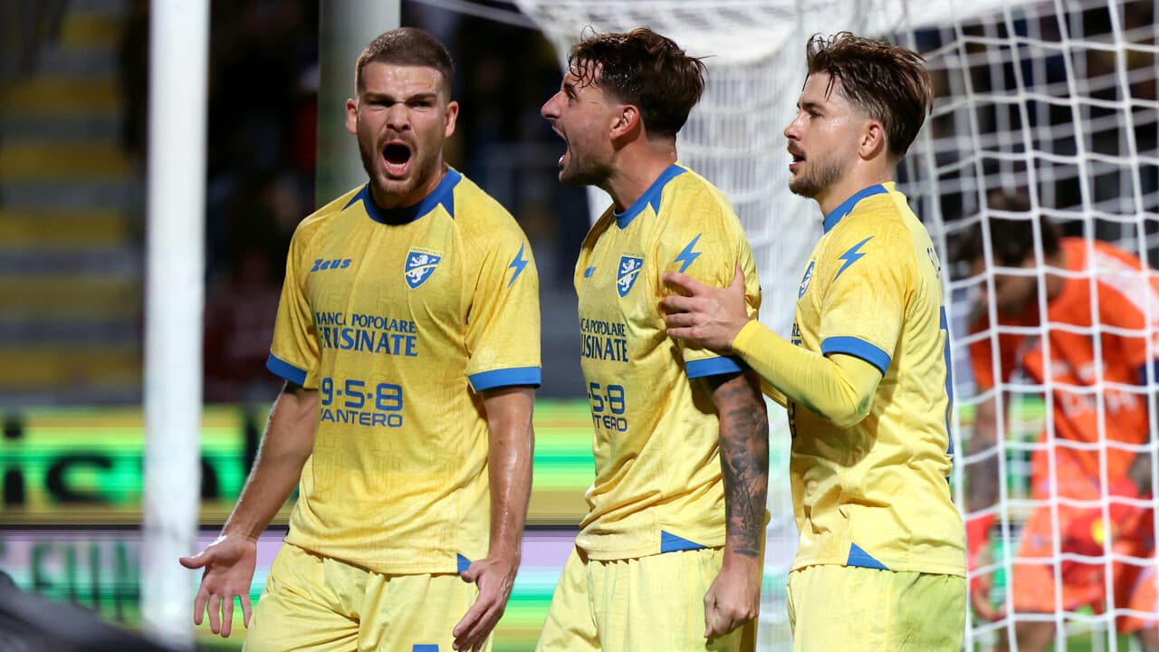 Serie A: Frosinone batte il Lecce 5-1