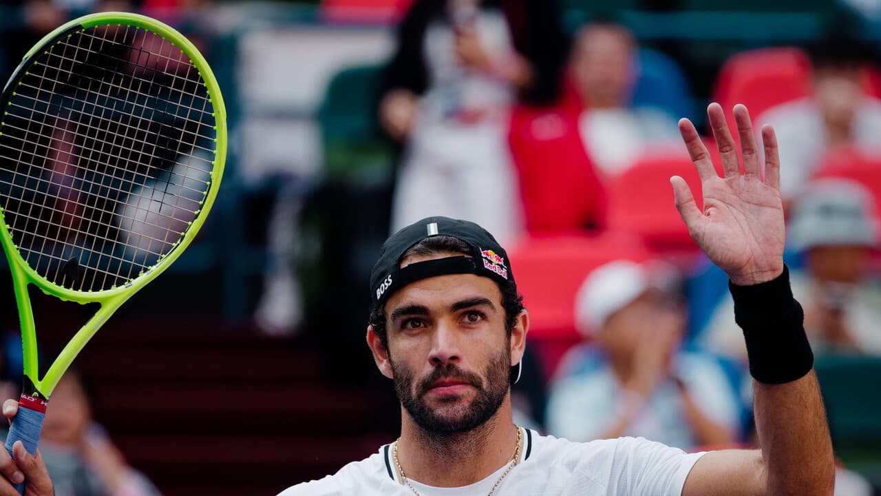 Berrettini vince all'esordio a Shanghai, Kovacevic ko in 3 set