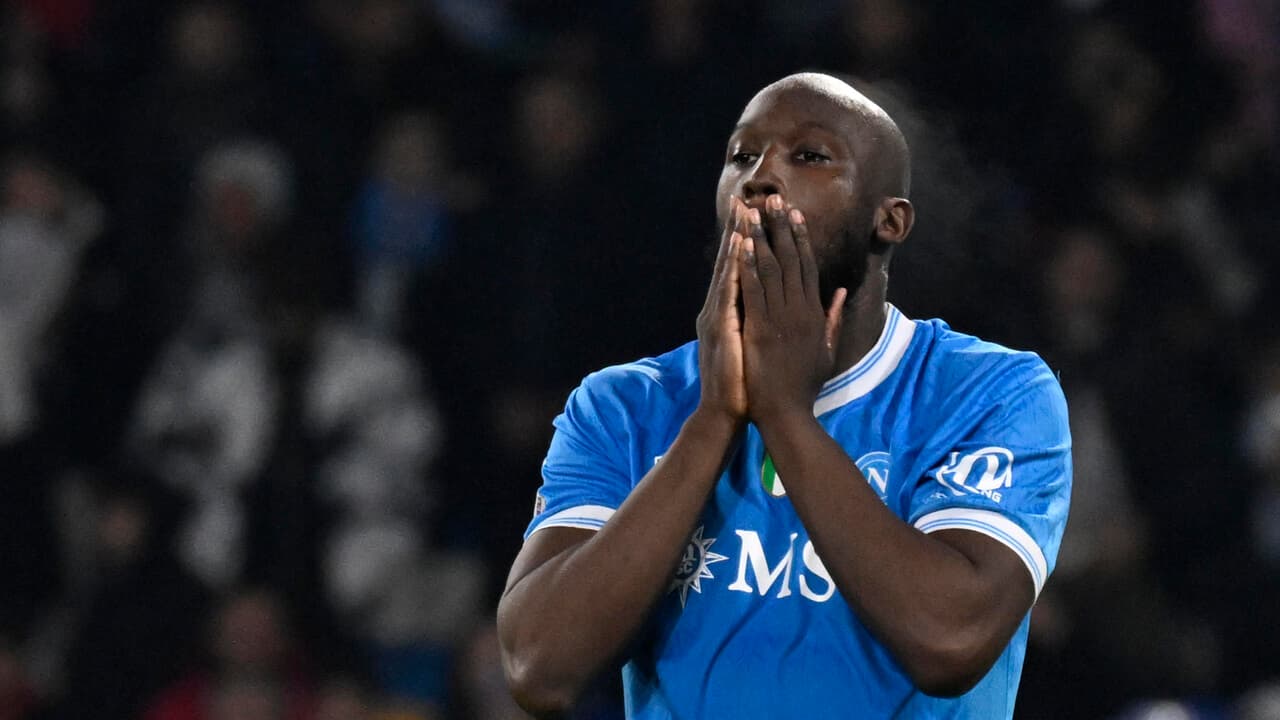 Napoli cantiere aperto. Lukaku verso il Fenerbahce, caccia a un difensore