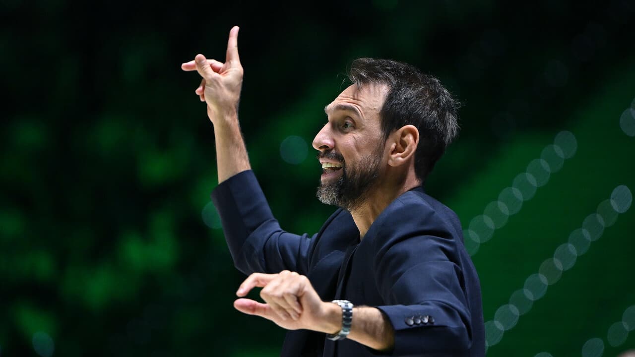 Milano batte la Virtus Bologna, in finale di Supercoppa c'è Venezia