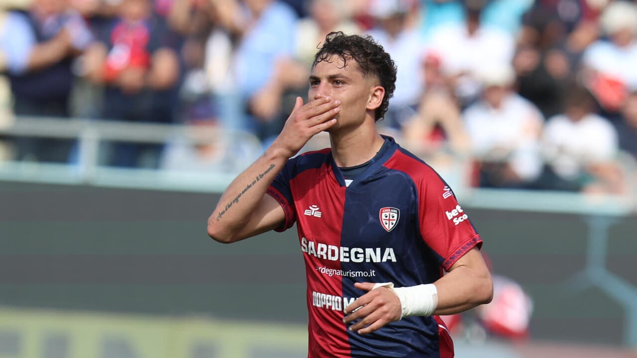 Calcio: Cagliari, Esposito non c'è e presenta un nuovo certificato medico