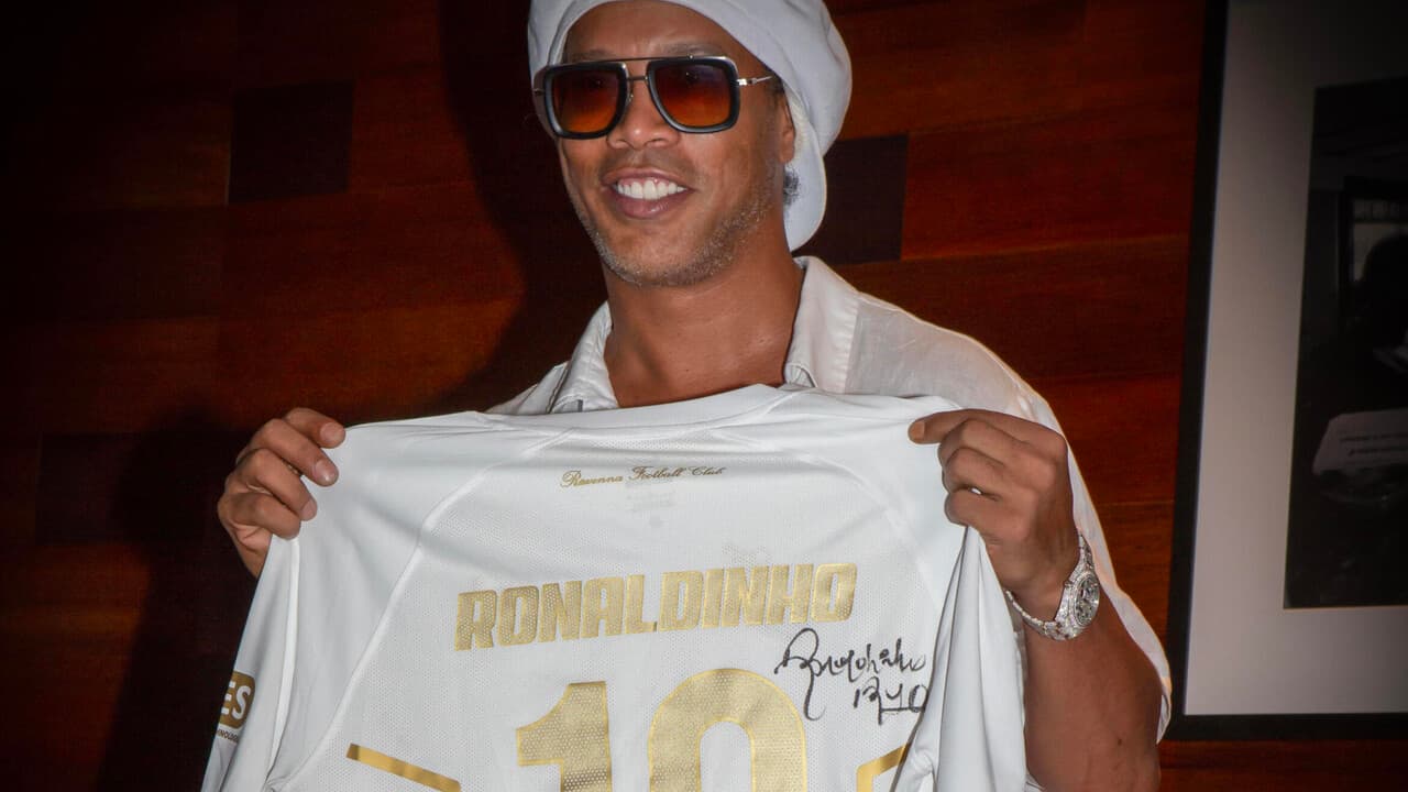 Il Ravenna presenta la squadra e Ronaldinho
