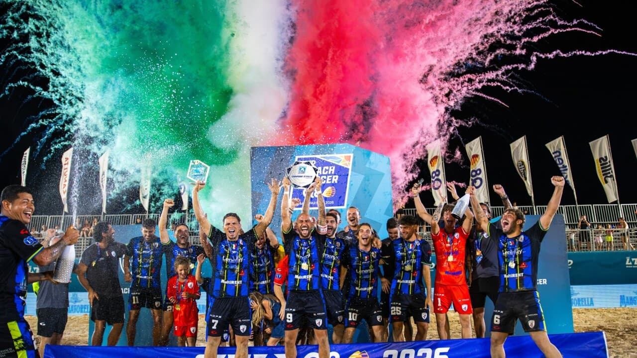Beach soccer: il Lenergy Pisa vince il suo quarto scudetto, Sambenedettese ko