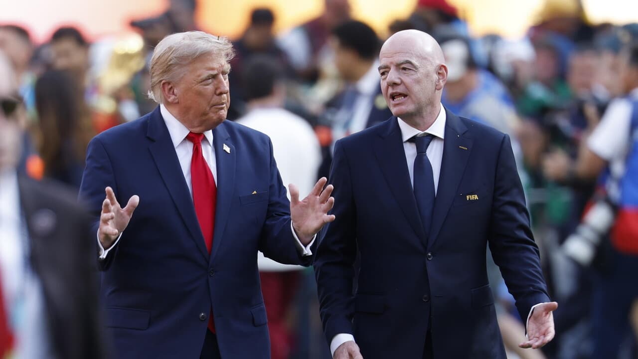 'Infantino ha chiesto l'aiuto di Trump per restare al suo posto'