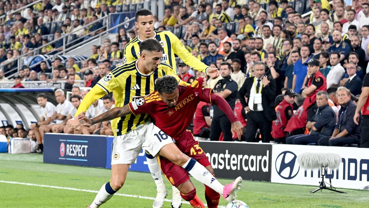Champions League, la Roma pareggia in casa del Fenerbahce